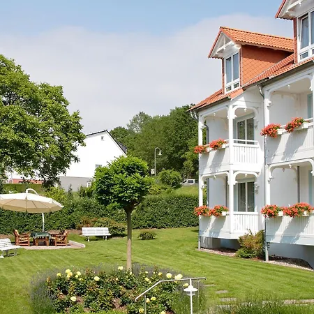 Appartementhaus Binzer Sterne 08